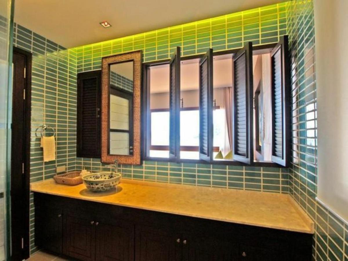 Point Of View Condos, Tranquility Bay, 코창 외부 사진